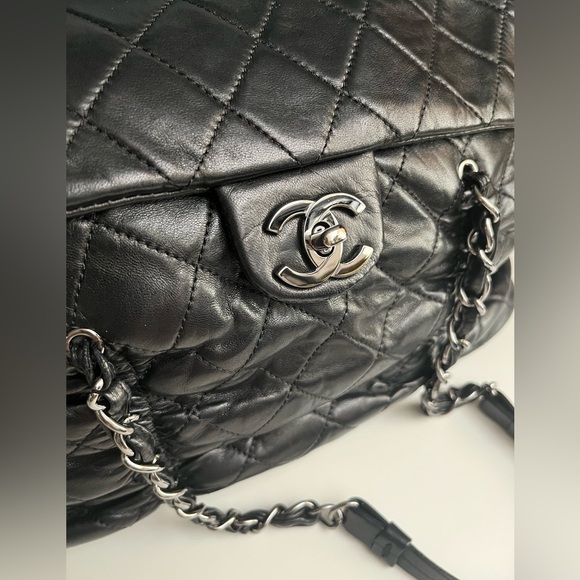 Authentic Chanel Vintage Black Lambskin Slouch Medium Handbag Shoulder Bag - Picture 3 of 13